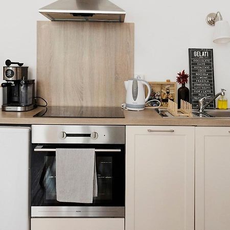 Diamond Residence In Old Town With Free Parking Братислава Екстериор снимка