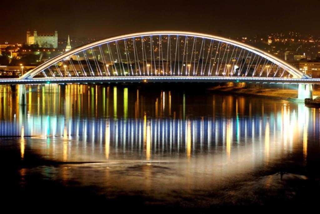 Diamond Residence In Old Town With Free Parking Братислава Екстериор снимка