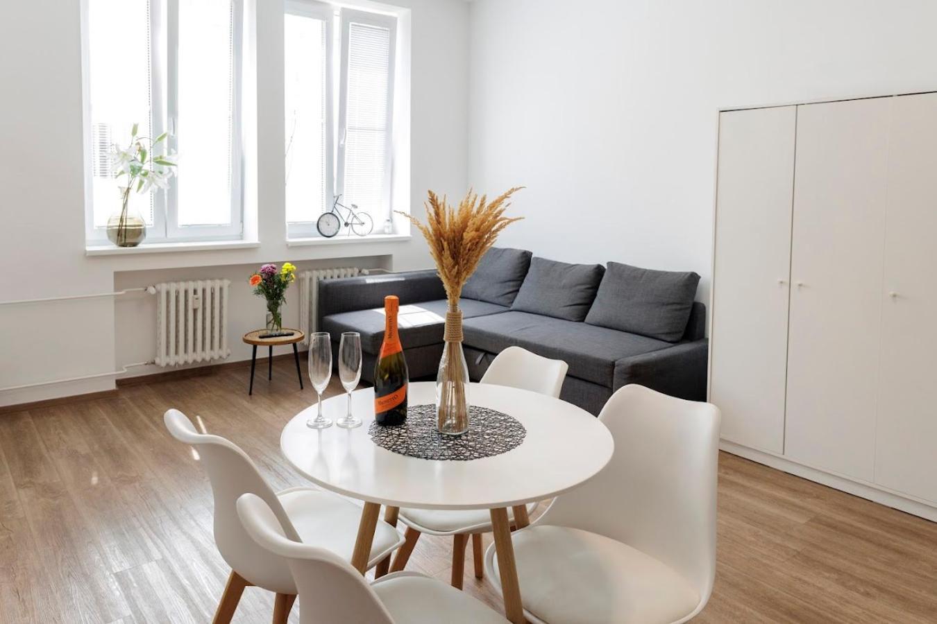 Diamond Residence In Old Town With Free Parking Братислава Екстериор снимка