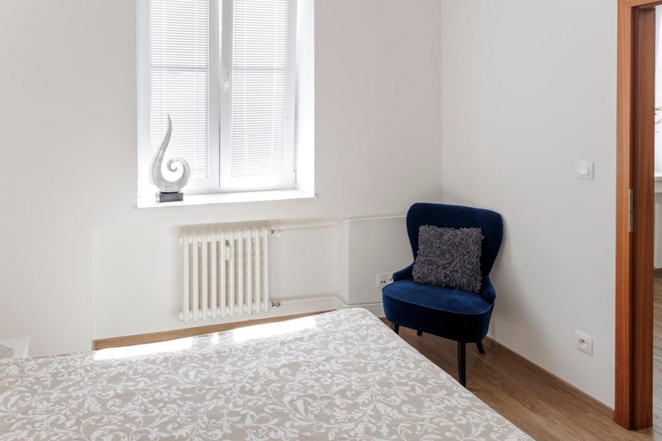 Diamond Residence In Old Town With Free Parking Братислава Екстериор снимка