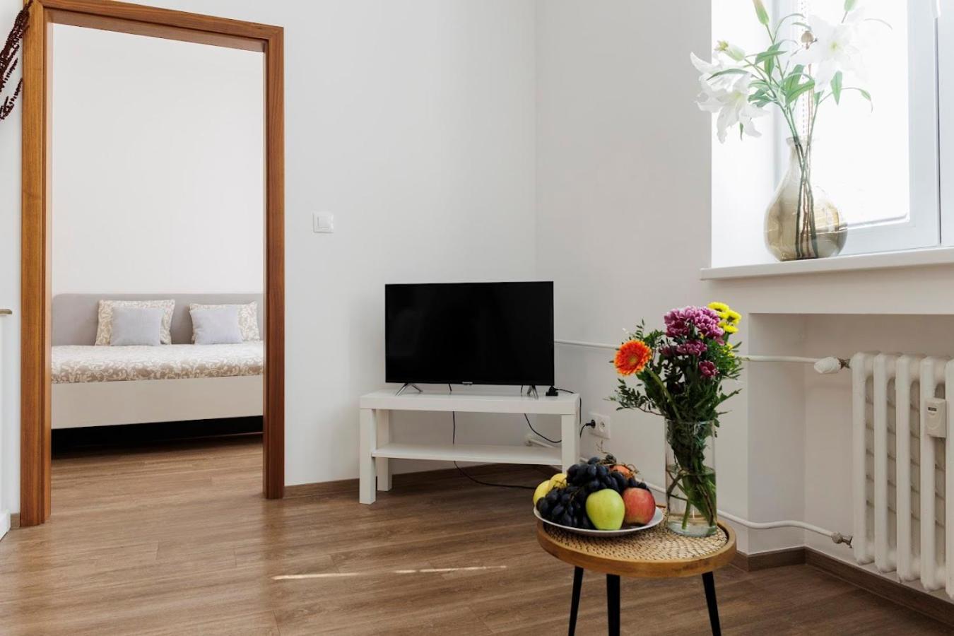 Diamond Residence In Old Town With Free Parking Братислава Екстериор снимка